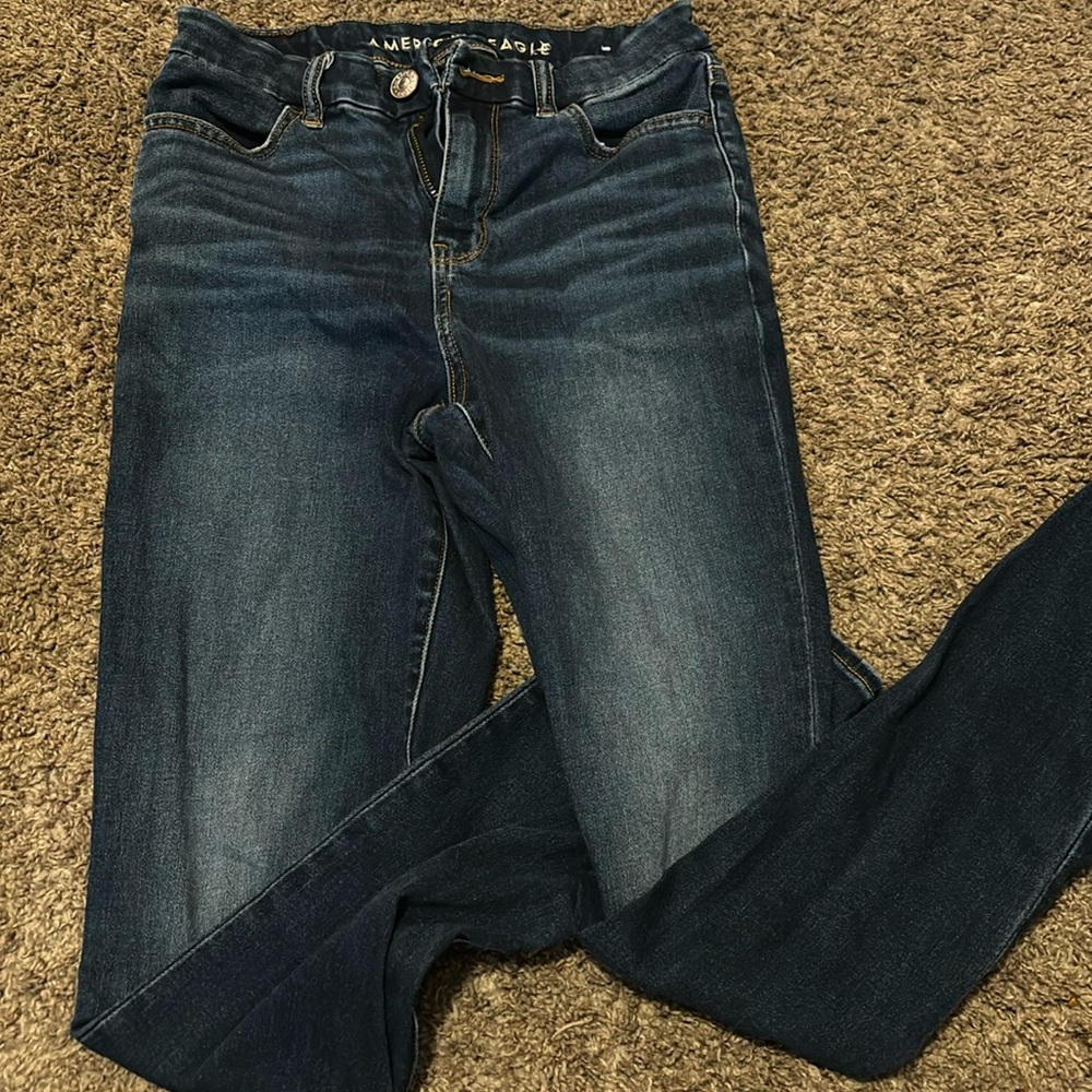 Plain no rip blue jeans